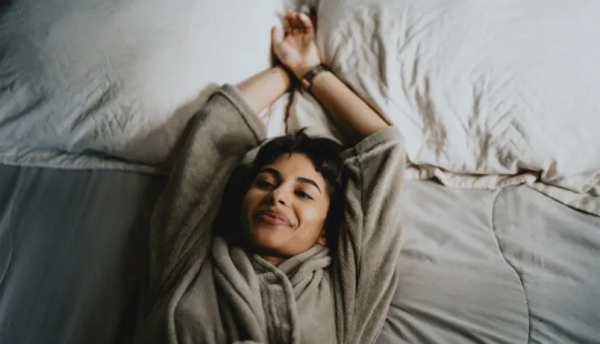 This Proven 5-Step Method Helps You Fall Asleep Fast and Wake Up Rested, According to a Psychology PhD