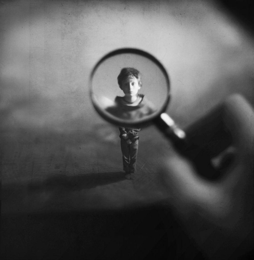 Thumb Boy: Young Photo Manipulator