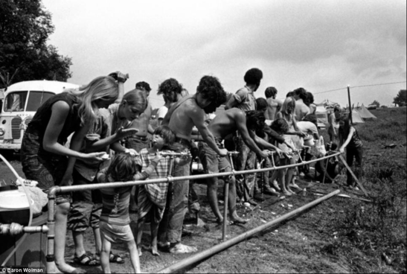 To the 45th anniversary of the legendary festival: still unseen photos of Woodstock