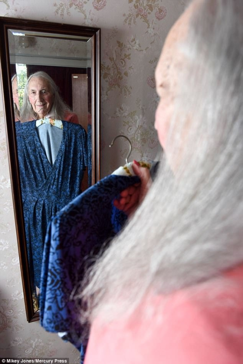 "Toda mi vida ha sido una mentira": un veterano de la Segunda Guerra Mundial decidió cambiar de género a los 90 años