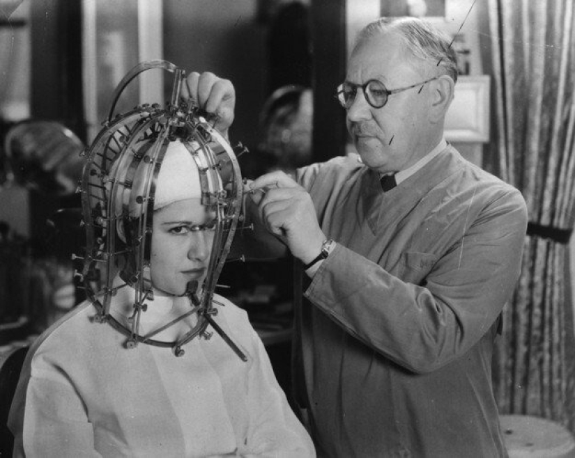 Todo por el bien de la belleza: 10 fotos de mujeres que hacen sacrificios por el bien de la belleza Todo por el bien de la belleza: 10 fotos de mujeres que hacen sacrificios por el bien de la belleza