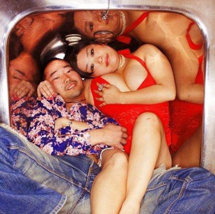 Tokyo couples in their own bathrooms
