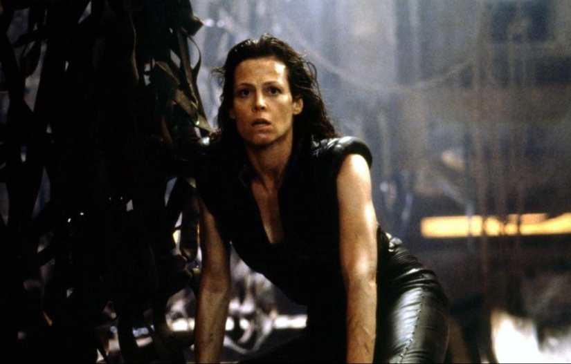 Top 10 alpha heroines of modern cinema