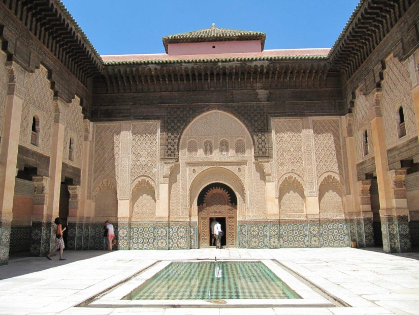 Top 25 popular tourist destinations in 2014