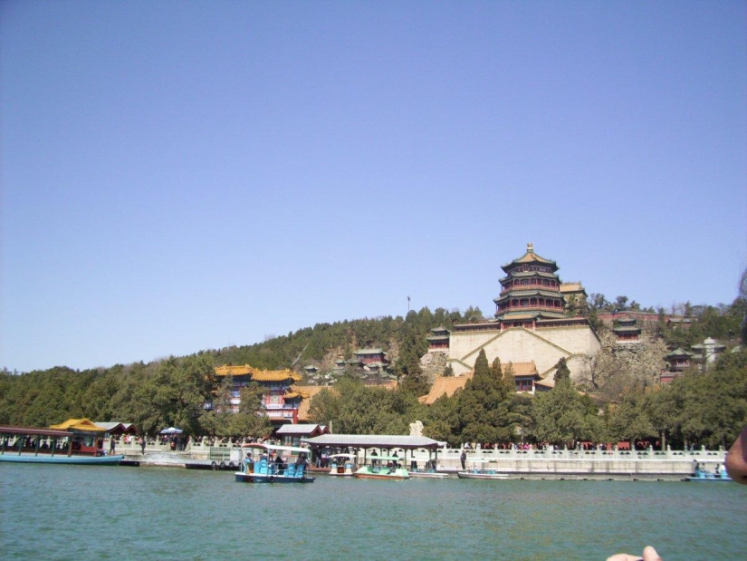 Top 25 popular tourist destinations in 2014