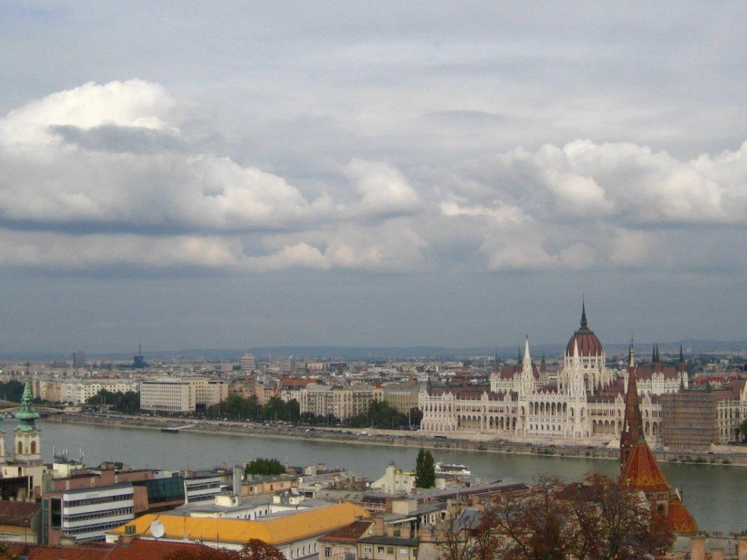 Top 25 popular tourist destinations in 2014