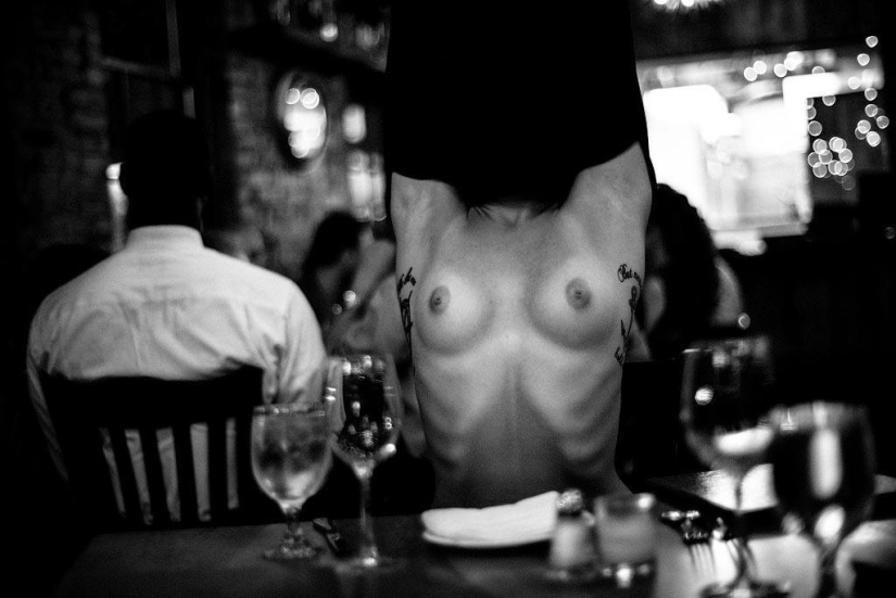 Topless en el centro de Nueva York Topless en el centro de Nueva York