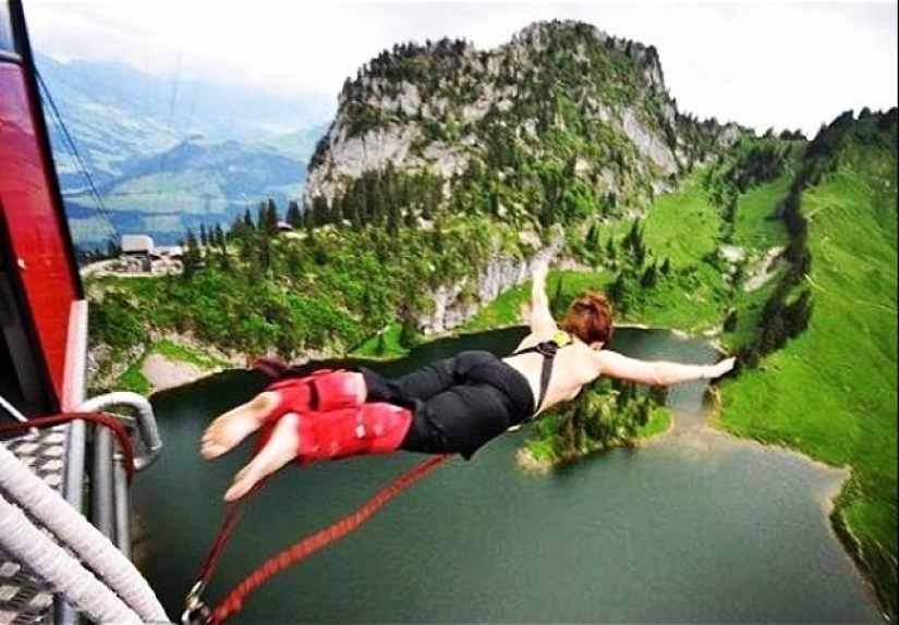 Topless es la nueva tendencia para las fotos de vacaciones