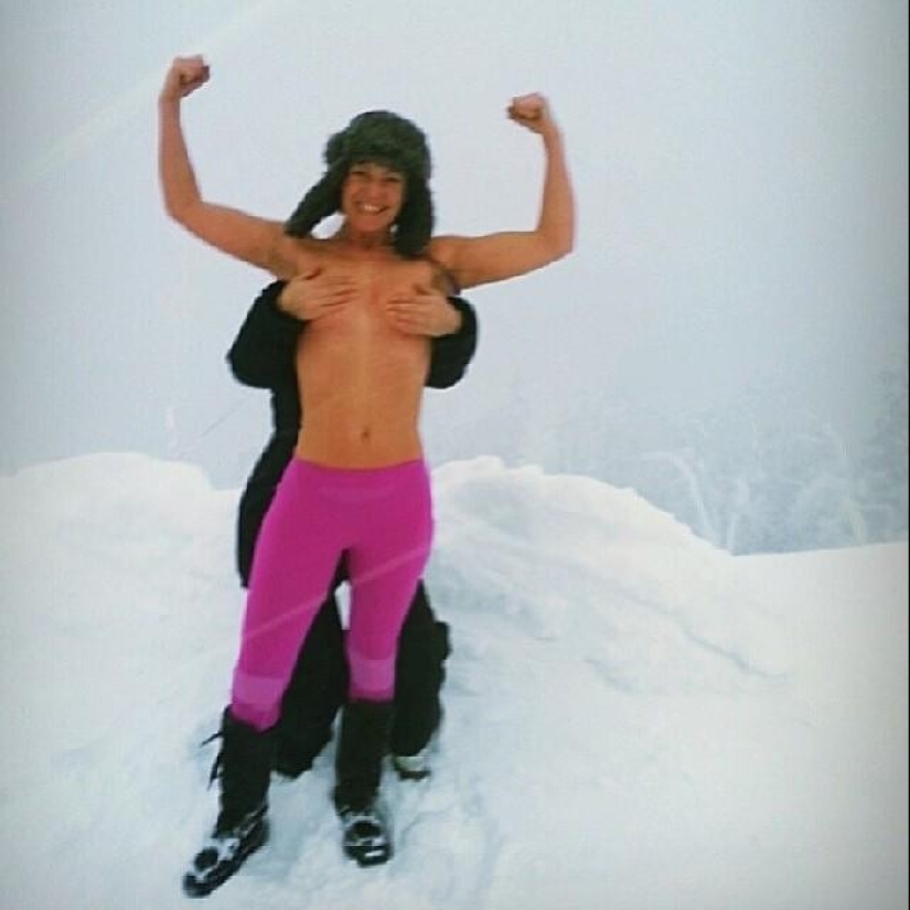 Topless es la nueva tendencia para las fotos de vacaciones