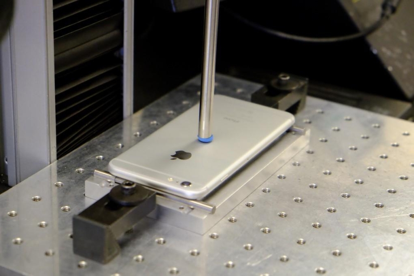 Torture chamber for iPhone 6