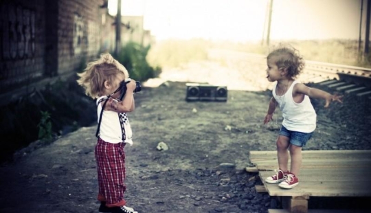 Touching children's portraits