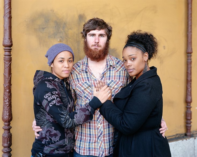 Touching Strangers: Strangers hug each other