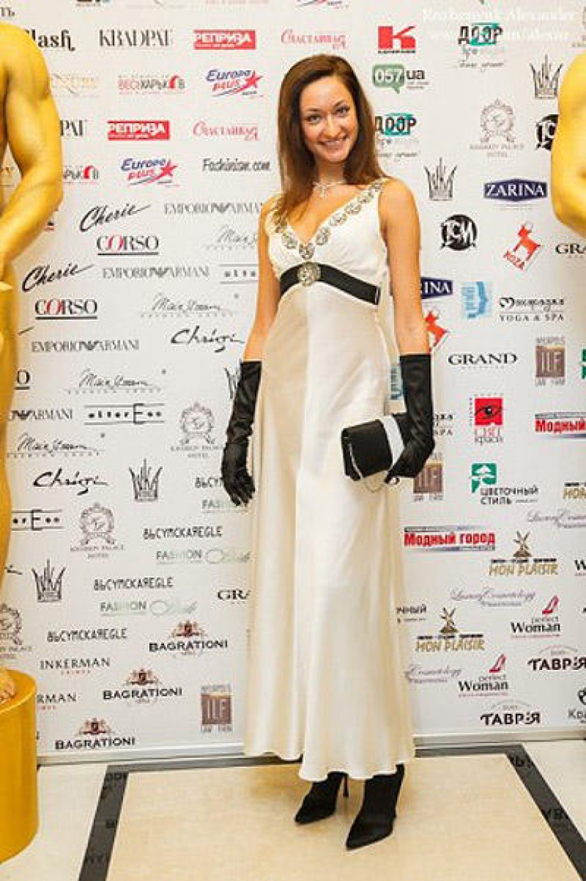 Tough Ukrainian glamour, or &quot;I want to unsee it!&quot;