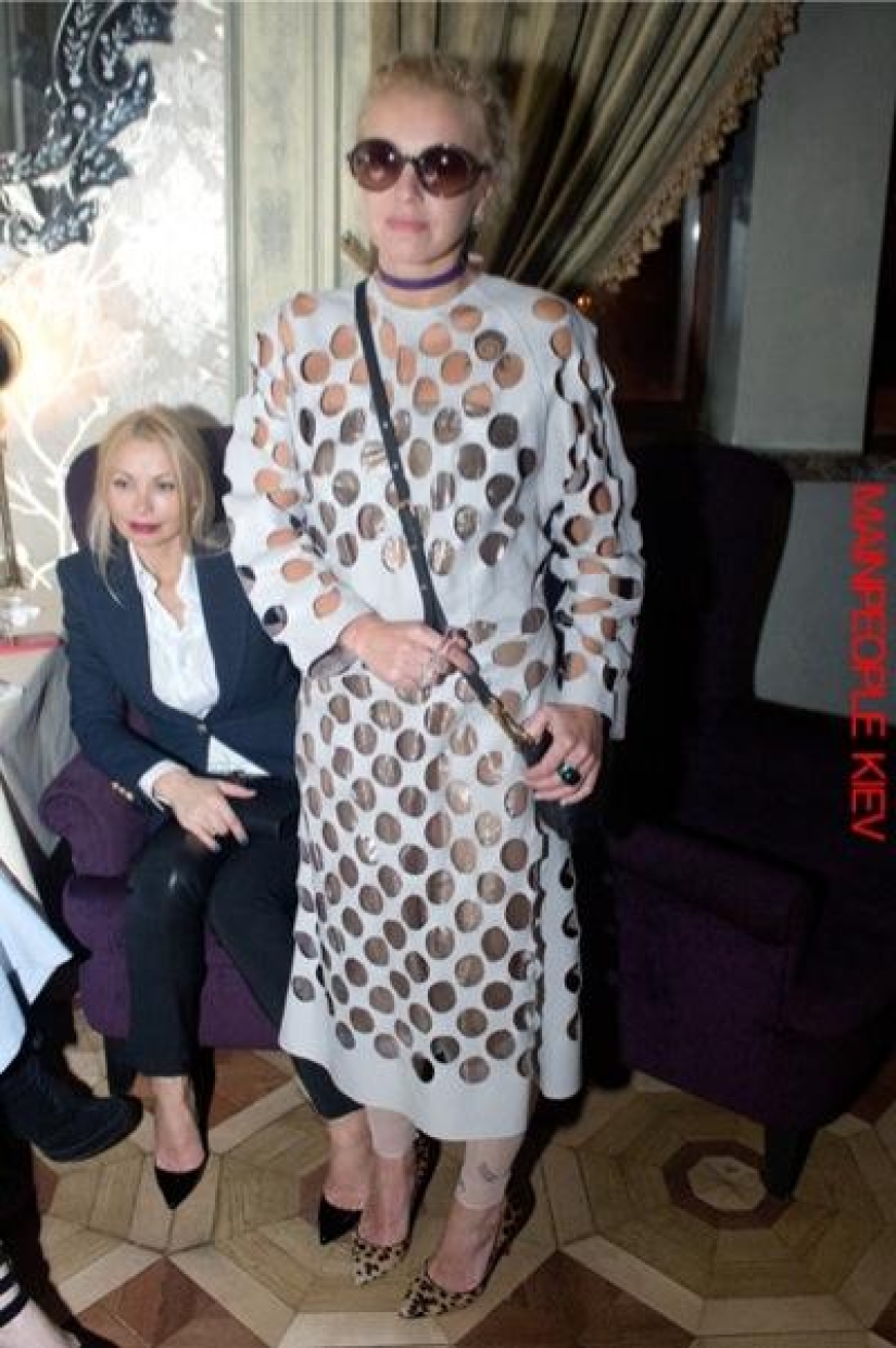 Tough Ukrainian glamour, or &quot;I want to unsee it!&quot;