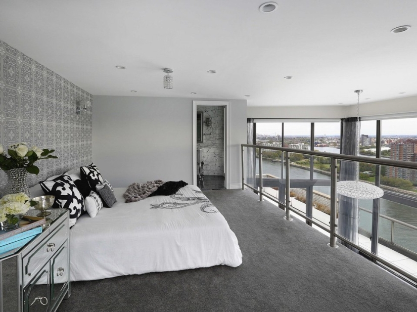 Tour of Frank Sinatra's apartment in New York Tour of Frank Sinatra's apartment in New York