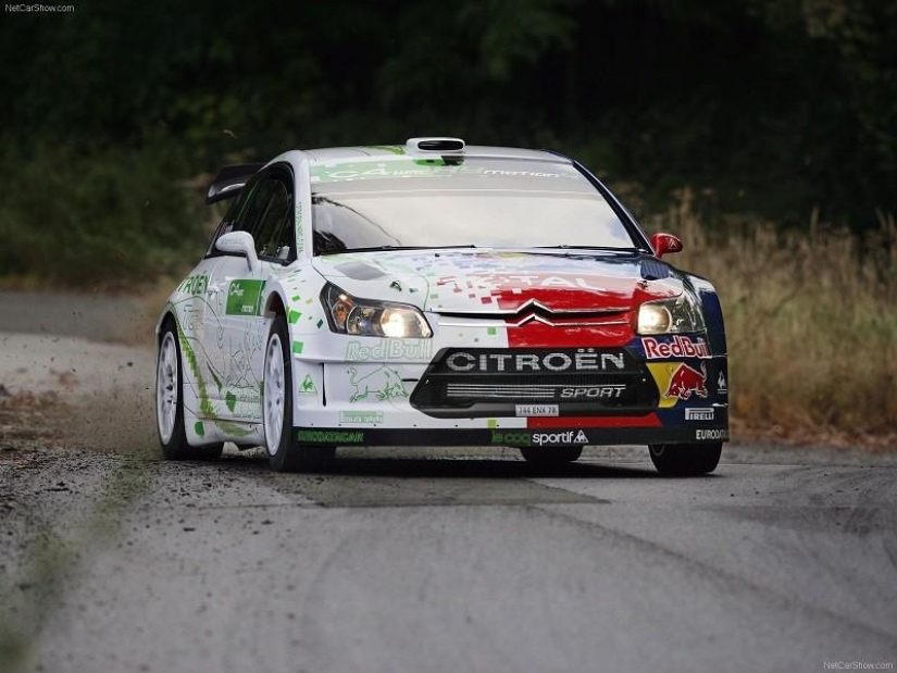 Típicos coches de masas en… ¡rally!