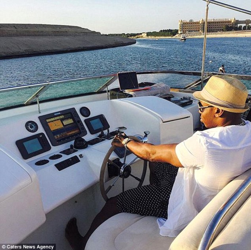 Traficante de drogas británico mintió a la policía diciendo que no había dinero, publicando fotos de un estilo de vida lujoso en Instagram Traficante de drogas británico mintió a la policía diciendo que no había dinero, publicando fotos de un estilo de vida lujoso en Instagram