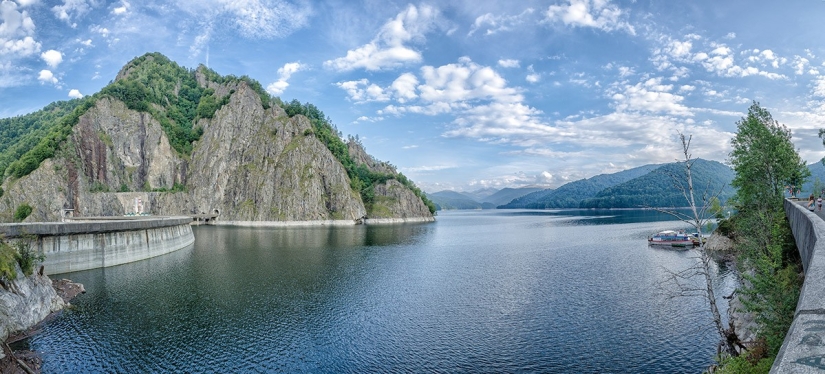 Transfagaras highway is one of the most beautiful routes in Europe