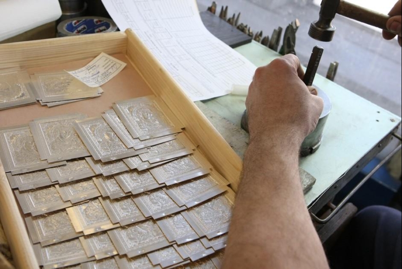 Transportador de dinero: cómo se organiza la producción en Goznak