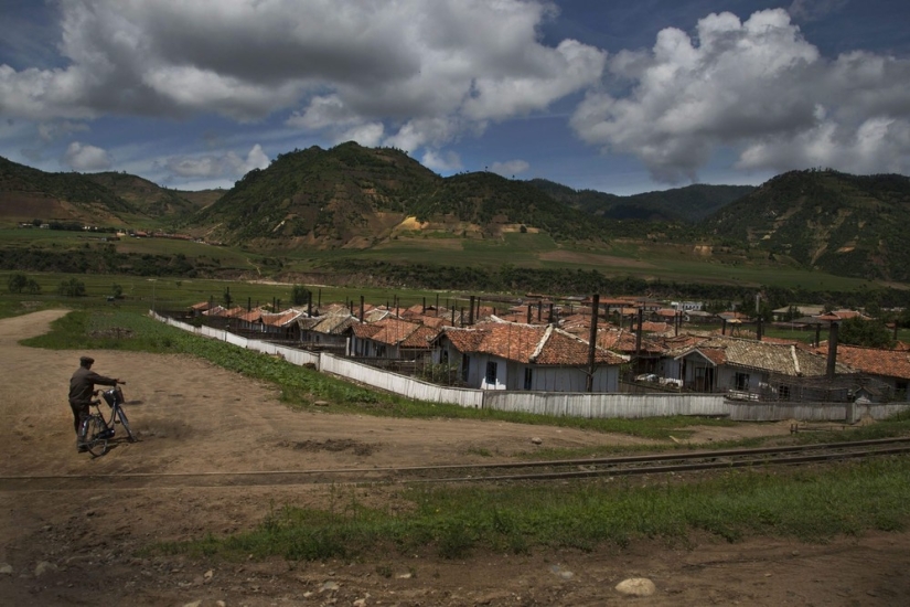 Traveling North Korea with David Guttenfelder