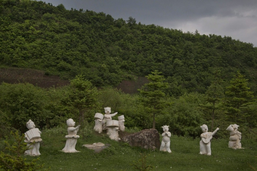 Traveling North Korea with David Guttenfelder
