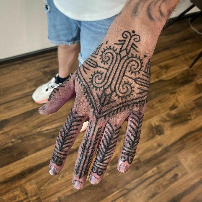 Tu guía de tatuajes tribales con 110 inspiraciones