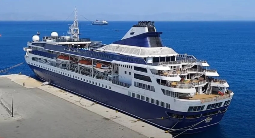 Turkish company offers telecommuters three years of 'floating paradise' Turkish company offers telecommuters three years of 'floating paradise'