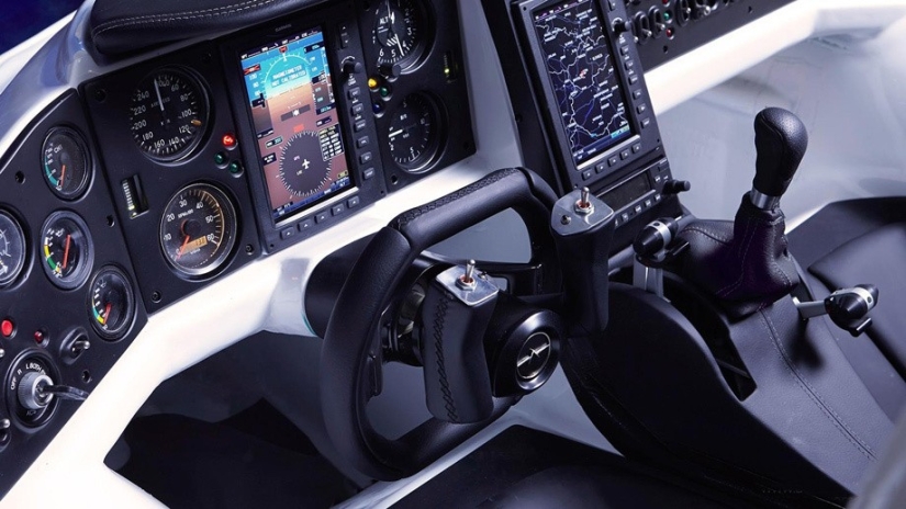 Turn the key and fly: AeroMobil 3.0 flying car