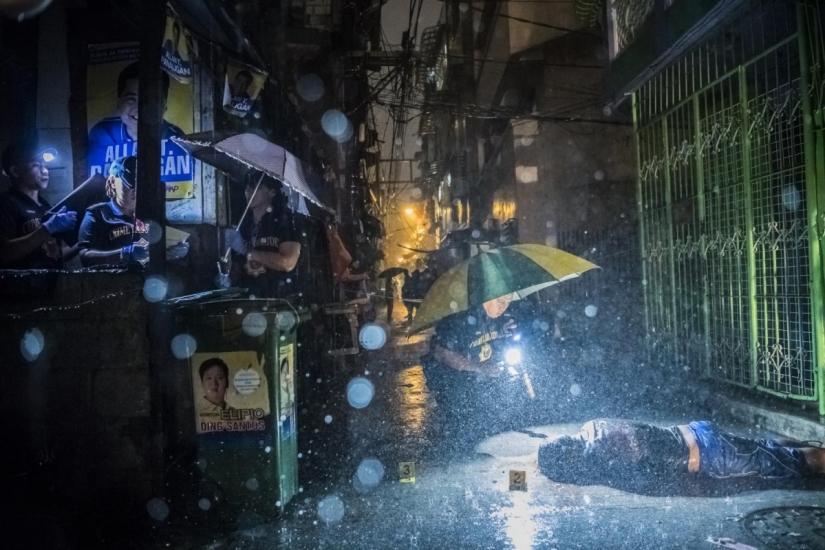 Two poignant photo essays of the winners of the Pulitzer Prize — 2017