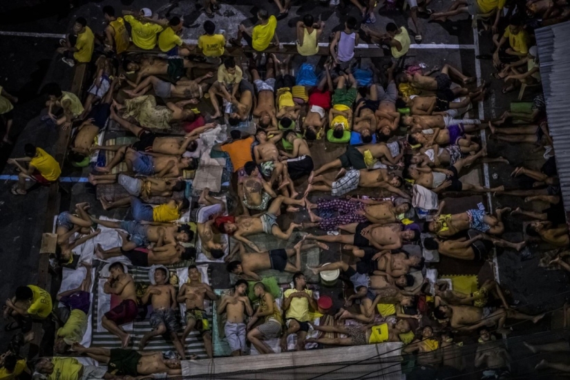 Two poignant photo essays of the winners of the Pulitzer Prize — 2017
