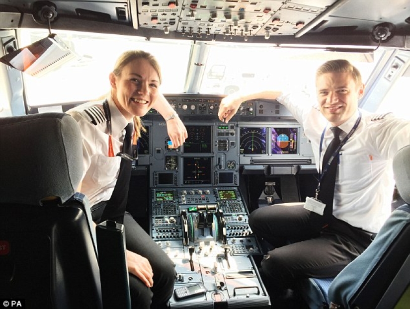 Una británica de 26 años es la capitana de avión más joven del mundo