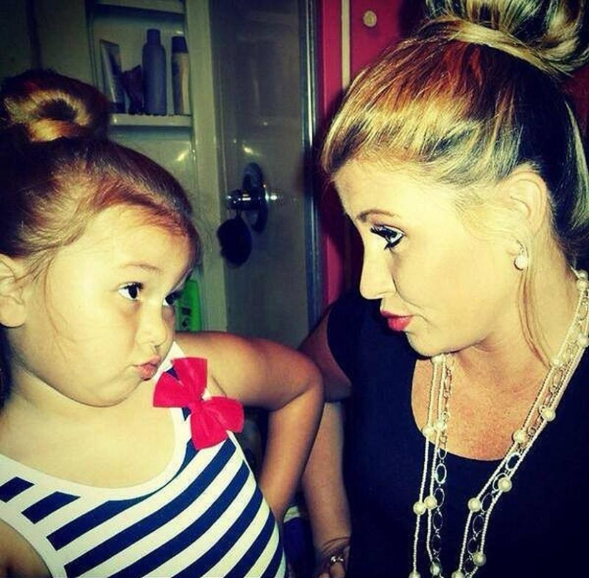 Una manzana de un manzano: madres encantadoras y sus hijas.