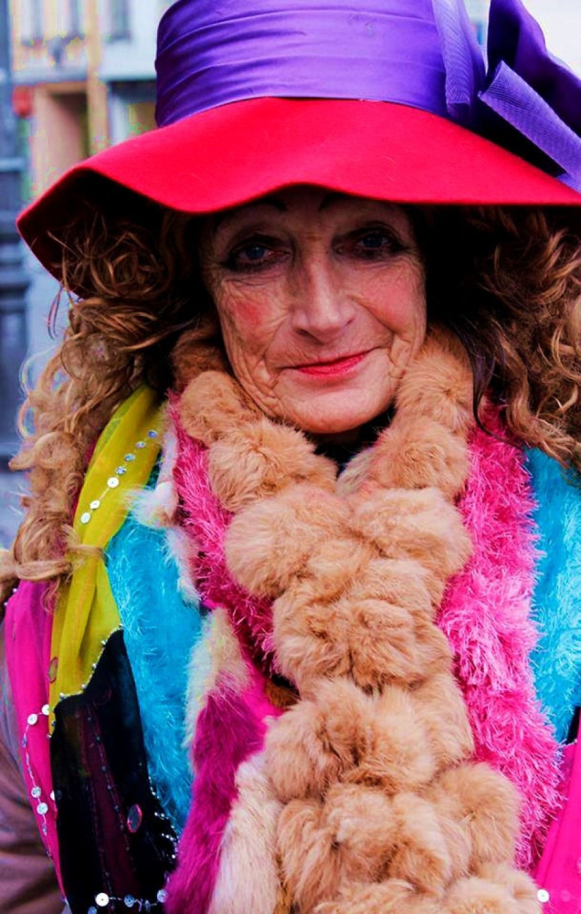Una mujer sin hogar de 80 años de Vilna se ha convertido en una celebridad local y en un verdadero icono de estilo
