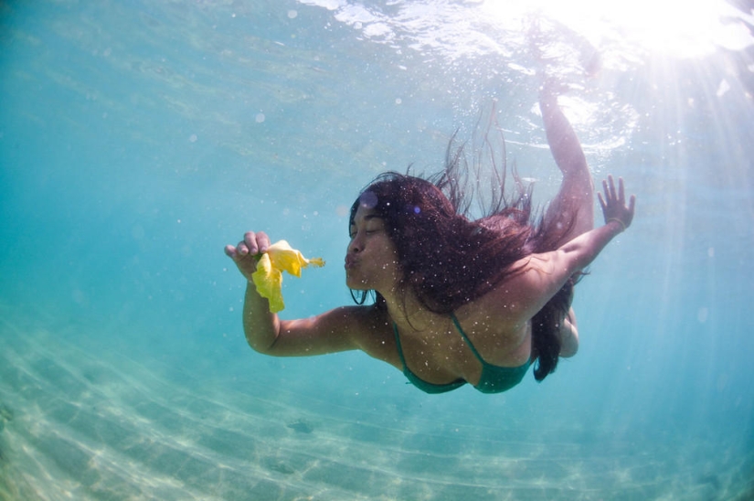 Underwater with Mika Kamara Underwater with Mika Kamara