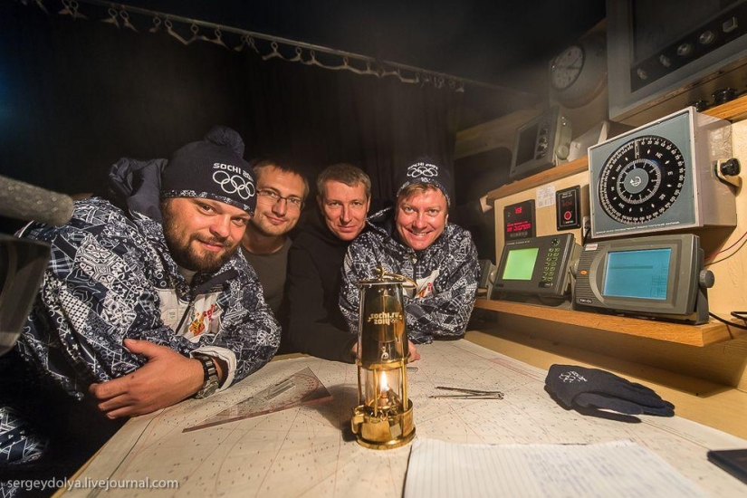 Unique photos of the icebreaker from the air at the Pole during the polar night Unique photos of the icebreaker from the air at the Pole during the polar night