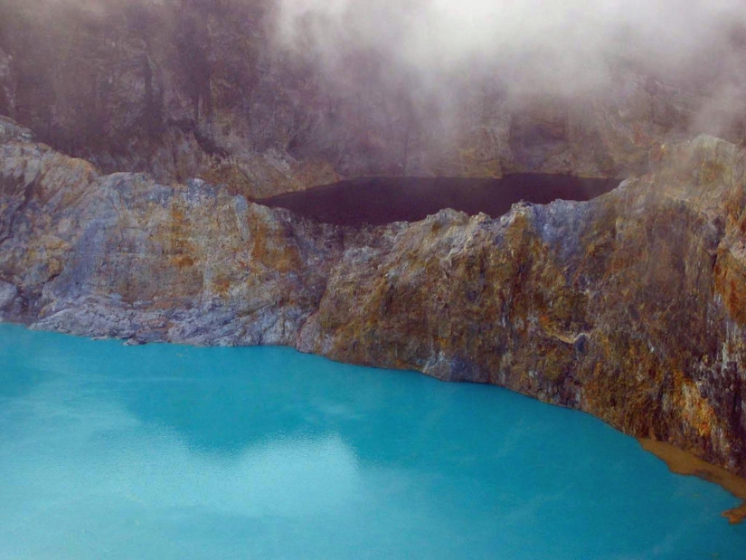 Unique tricolor lakes in the crater of the Kelimutu volcano Unique tricolor lakes in the crater of the Kelimutu volcano