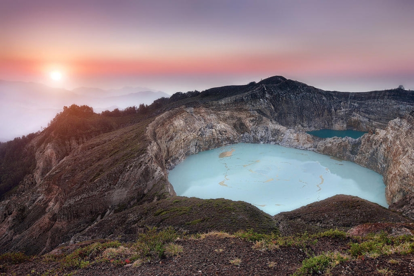 Unique tricolor lakes in the crater of the Kelimutu volcano Unique tricolor lakes in the crater of the Kelimutu volcano