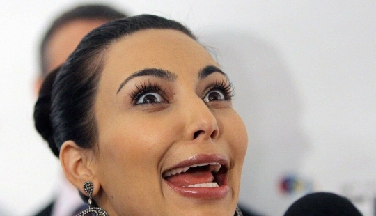 Unsuccessful grimaces of stars: it's funny and funny