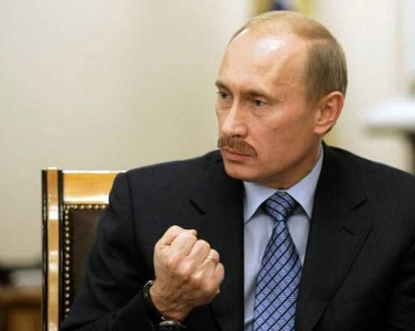 Unusual mustache fan site for Putin