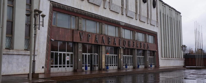Ural Carriage Works - frescos y pinturas