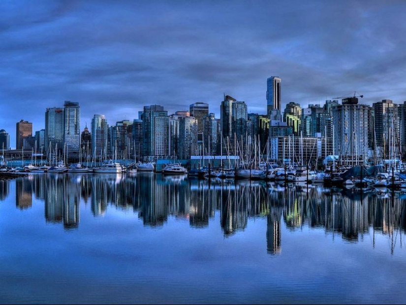 Urban Looking Glass: Reflections of Megacities