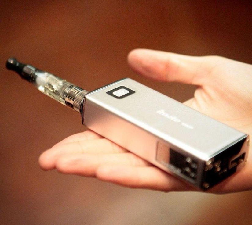 Vapers are a new subculture generated by electronic cigarettes Vapers are a new subculture generated by electronic cigarettes