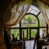 Venturing Into Hobbiton’s First Ever Hobbit Hole: 12 Photos That I Took In There Venturing Into Hobbiton’s First Ever Hobbit Hole: 12 Photos That I Took In There