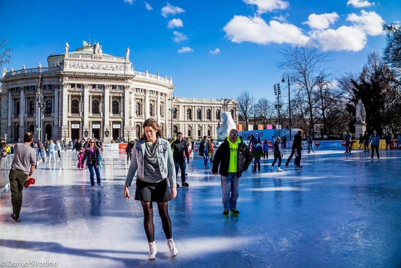 Vienna: Mandatory Program