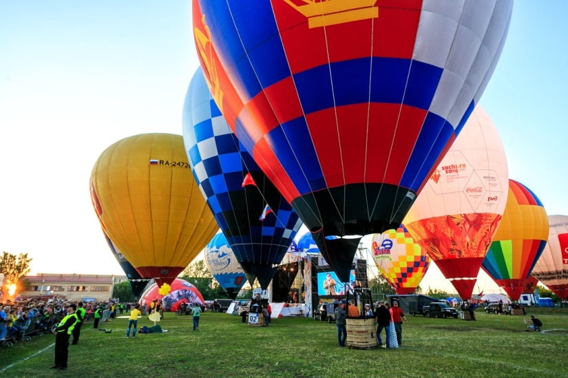 View from the basket: "Heavenly Fair of the Urals" in the Perm Region View from the basket: "Heavenly Fair of the Urals" in the Perm Region