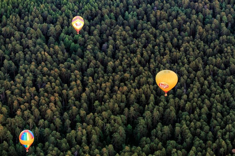 View from the basket: "Heavenly Fair of the Urals" in the Perm Region View from the basket: "Heavenly Fair of the Urals" in the Perm Region