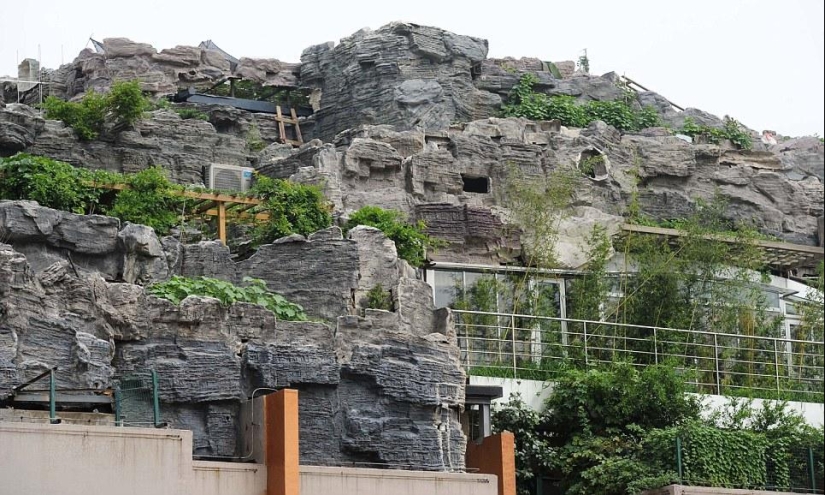 Villa de montaña en la azotea de un edificio de apartamentos