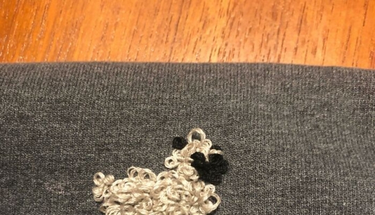 “Visible Mending”: 10 Times Folks Brought Beauty Back To Broken Or Torn Items