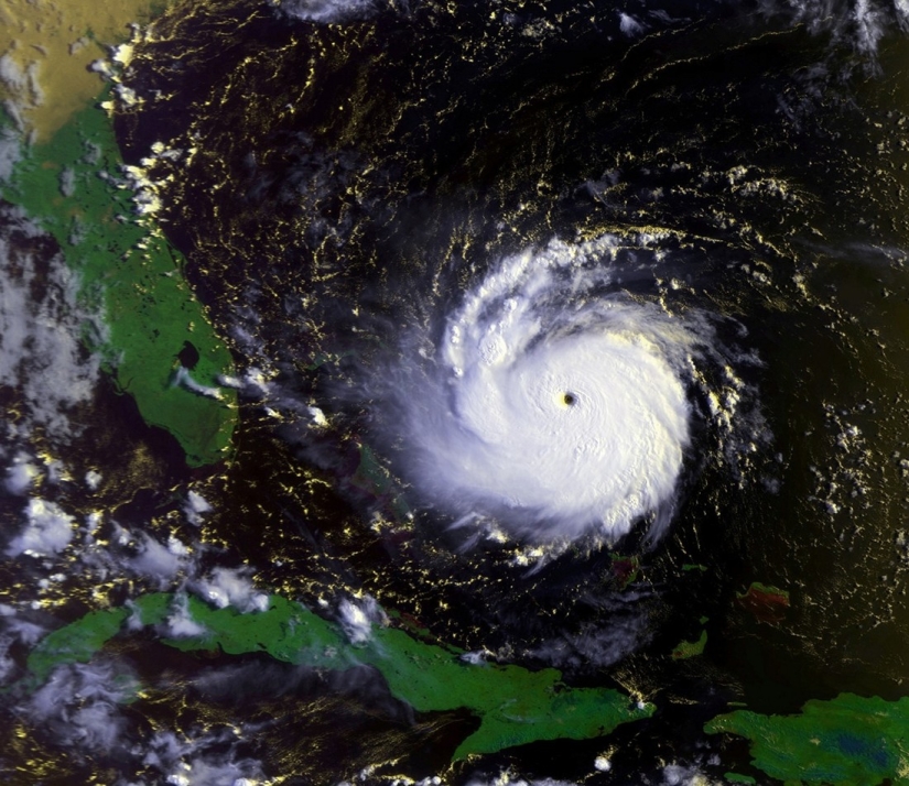 Vista desde el espacio: los huracanes más destructivos de los últimos 20 años