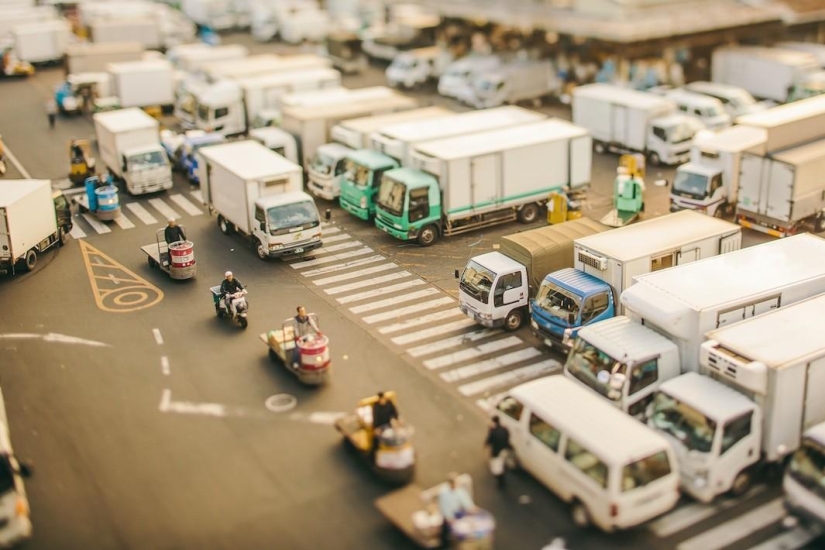Walk through miniature Tokyo with a master of tilt-shift photography Walk through miniature Tokyo with a master of tilt-shift photography